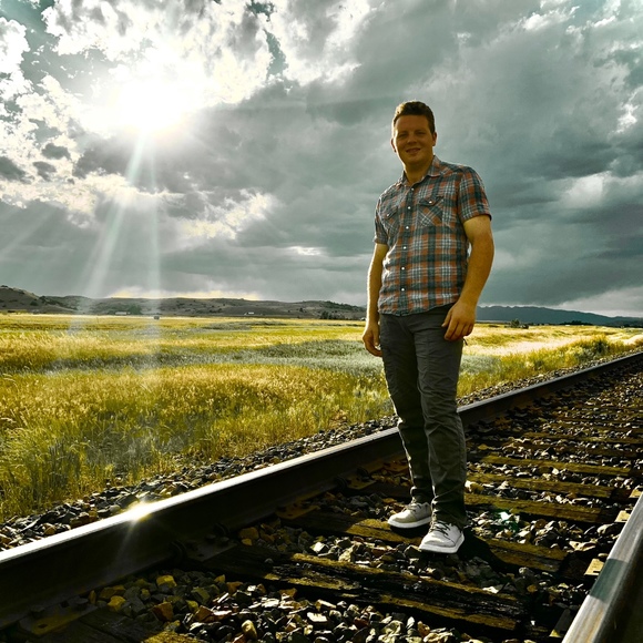 alex_whitfield